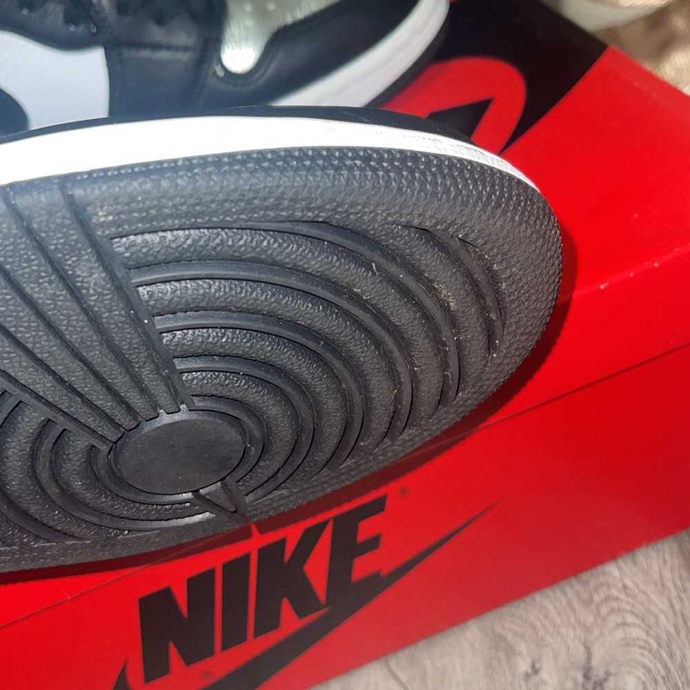 Worn One Time Inside Then Put Back In Box Has Ext… - image 5